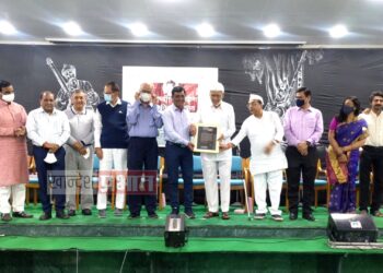 स्व.पृथ्वीराज चव्हाण सांस्कृतिक महोत्सवाचा ‘कबीर’ या सांगीतिक कार्यक्रमाने समारोप