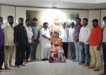 माजी पंतप्रधान स्व.राजीव गांधी यांना पाचोऱ्यात आदरांजली