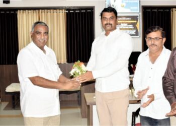 रोजनदारीने काम करणार्‍या तरुणाची पीएसआय पदापर्यंत झेप