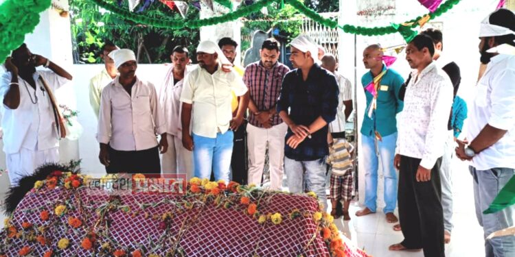 उरूस निमित्त कजगावात पीरबाबांची चादर मिरवणूक