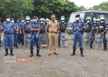 गणेशोत्सवाच्या पार्श्वभूमीवर अमळनेरात पोलिसांचे पथसंचलन