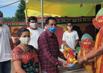 व्यरत्नावली चौकात 2223 श्री गणेश मुर्तींचे व 3 ट्रॅक्टर निर्माल्याचे संकलन