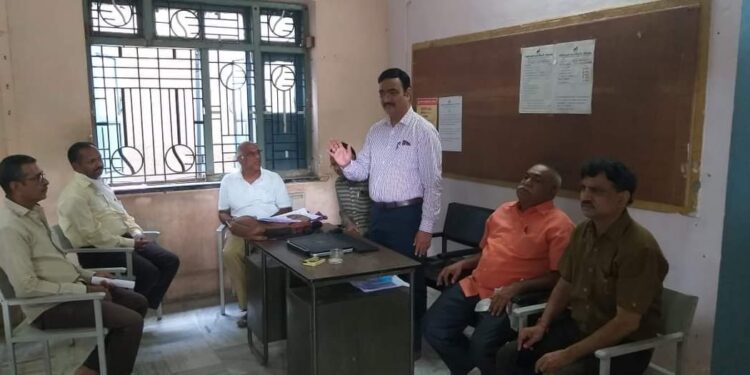 कृषी उत्पन्न बाजार समितीत अन्न परवाना नोंदणी शिबिर संपन्न