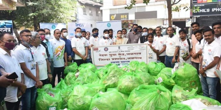 स्वातंत्र्याच्या अमृत महोत्सावानिमित्त शहरात स्वच्छता मोहीम