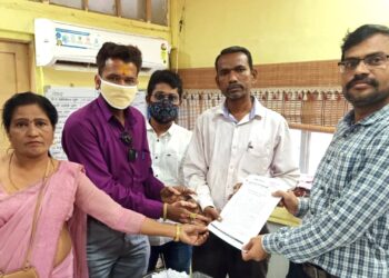 जनावरांच्या ‘लाळ खुरपत’ रोगावर नियंत्रणच्या मागणीसाठी ग्रामीण तालुका ग्रामीण काँग्रेस कमिटीचे निवेदन