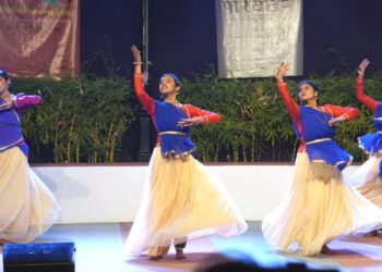 भाऊंना भावांजली | कथ्थकच्या सादरीकरणाने रसिक मंत्रमुग्ध झाले