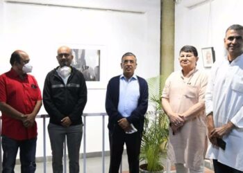 ‘लाॅकडाऊन डायरी’ चित्र प्रदर्शन युवकांसाठी प्रेरणादायी – अशोक जैन