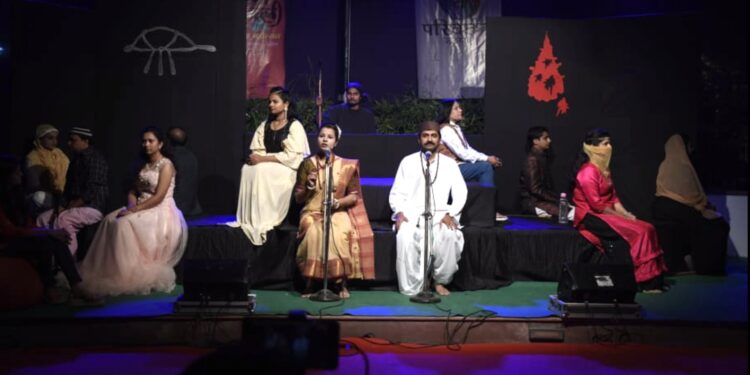 ‘भिजकी वही’तून उलगडले आदिम काळापासूनच्या महिलांची वेदना