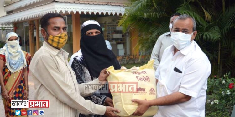 कांताबाई जन्म जयंती निमित्ताने एसटी कर्मचाऱ्यांना स्नेहाची शिदोरी वितरण