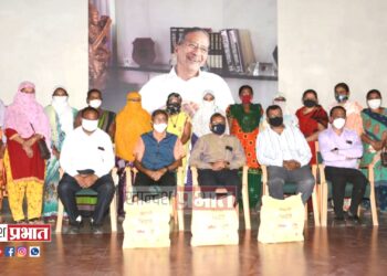 जैन इरिगेशनतर्फे एसटी कर्मचाऱ्यांना स्नेहाची शिदोरी वाटप