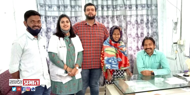 ४७ वर्षीय महिलेच्या उजव्या खुब्यावर यशस्वी शस्त्रक्रिया