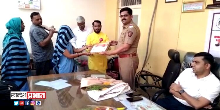 महिला दिनाचे औचित्य साधत महिला भगिनींचा सत्कार सन्मान