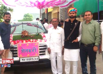 शेतकरी पुत्राने लग्नातही जोपासला शेतकरी बाणा !