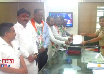 राज ठाकरेंवर कायदेशीर कारवाई करण्याची मागणी