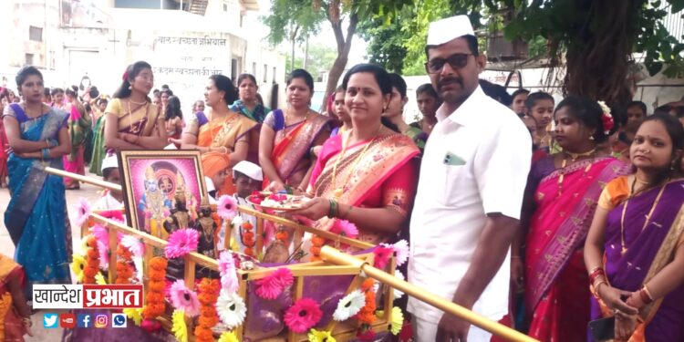 संत ज्ञानेश्वर विद्यालयात टाळ मृदंगाच्या गजरात विद्यार्थ्यांनी काढली दिंडी