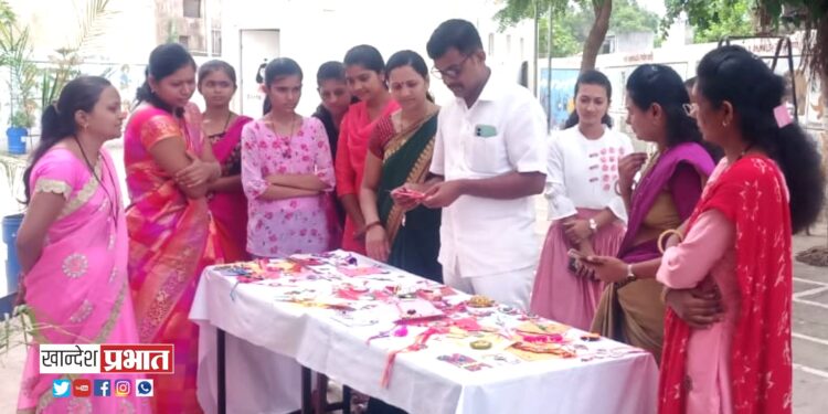 राखी प्रात्यक्षिक कार्यशाळेत पालकांचा उत्स्फूर्त सहभाग