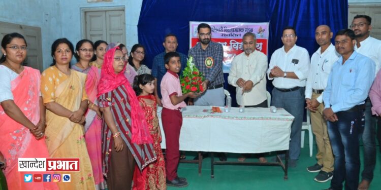 सर्व जाती-धर्मांना बांधणारा ‘भारतीयत्व’ हा धागा.. -अभिजीत राऊत