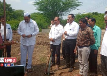 आ.अनिल पाटील यांच्या हस्ते महादेव मंदिराचे भूमिपूजन