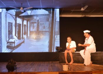 नरहर कुरुंदकरांवरील नाटकाचा जळगावला प्रयोग