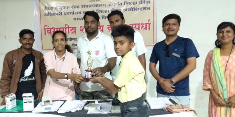 विभागीय शालेय कॅरम स्पर्धेत जैन स्पोर्टस अकॅडमीचा यश धोंगडे प्रथम