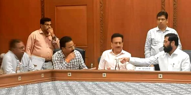 बोदवड उपसा सिंचन योजनेसंदर्भात मुख्यमंत्र्यांच्या उपस्थितीत महत्वपूर्ण बैठक संपन्न