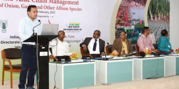 राष्ट्रीय कांदा, लसूण चर्चासत्रातून जैन हिल्सवर कांदा पिकावर मंथन