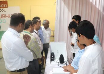 विद्यार्थ्यांनी जिज्ञासा वाढवली तर विज्ञान समजेल !