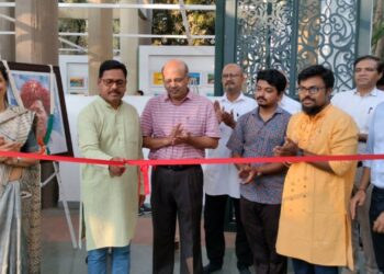 अनुभूती निवासी स्कूलमधील विद्यार्थ्यांच्या ‘आर्ट मेला’ प्रदर्शनाचे भाऊंच्या उद्यानात उद्घाटन