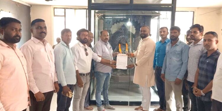 जामनेर शहरात छत्रपती शिवाजी महाराजांचा पुतळा उभारण्याची मागणी; अन्यथा आम्ही स्वस्त बसणार नाही !