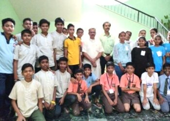 विज्ञान आपल्या आसपासच, त्याचे निरीक्षण करा – जन्मजेय नेमाडे