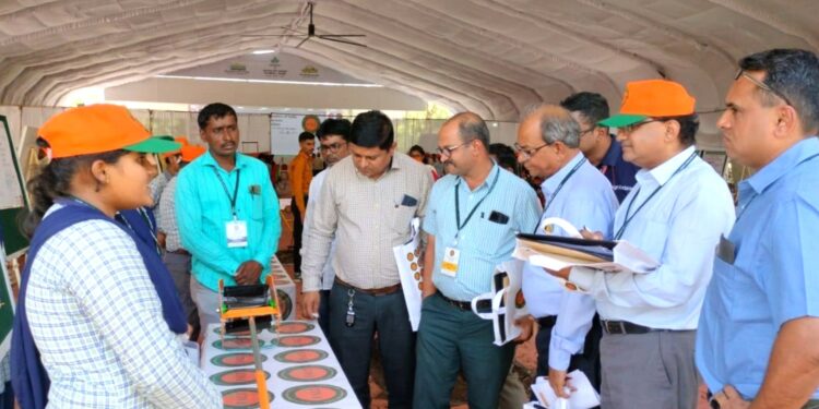 शेतीच्या त्यागापेक्षा शाश्वत शेतीची कास धरा – नादिर गोदरेज