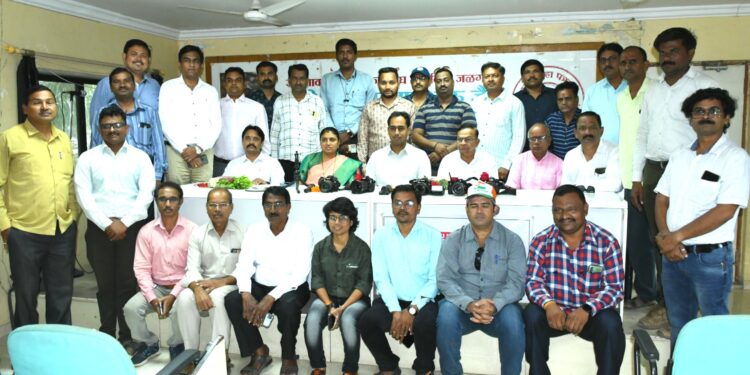 प्रेस फोटोग्राफर फाउंडेशनतर्फे जागतिक छायाचित्रण दिवस साजरा