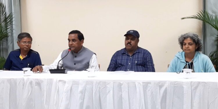 राष्ट्रीय क्रिकेट स्पर्धेच्या पुर्वतयारीसाठी जळगावात क्रिकेट स्पर्धेचे आयोजन