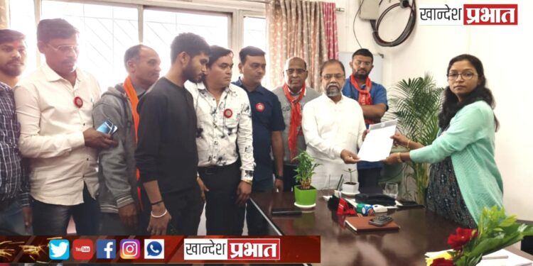 ‘आपला दवाखाना’ योजनेअंतर्गत मंजूर दवाखाने तातडीने सुरू करण्यासाठी मनसेचे निवेदन