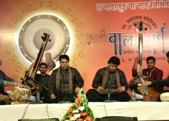 बालगंधर्व महोत्सवात रसिकांनी अनुभवली युगल गायनाची सुरेल मैफल