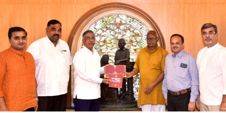 अशोक जैन यांना अयोध्येतील रामलला प्राणप्रतिष्ठा सभारंभाचे निमंत्रण