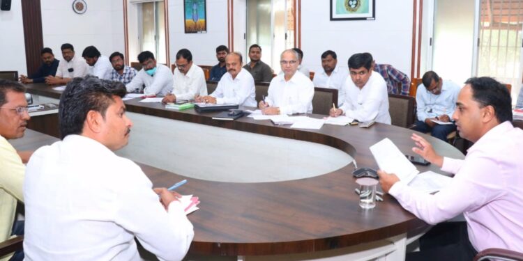 केळी पीक विमा अपील पात्र प्रस्तावावर कार्यवाही करण्याचे जिल्हाधिकारी यांचे निर्देश