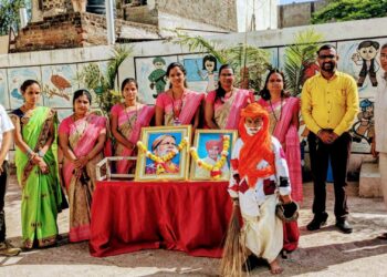 संत ज्ञानेश्वर विद्यालयात संत गाडगे महाराज जयंती साजरी