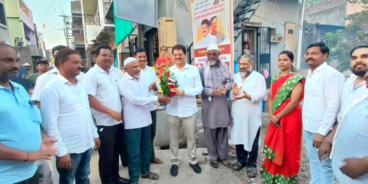 पिंप्राळा परिसरात विविध ठिकाणी रस्त्यांच्या कामाचे भूमिपूजन संपन्न