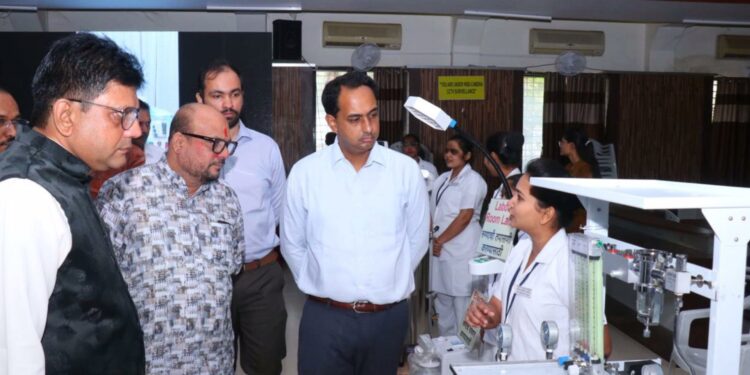 जळगावात आईच्या दुधाची पहिली बँक