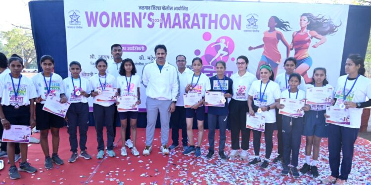जागतिक महिला दिनानिमित्त मॅरेथॉन स्पर्धा संपन्न