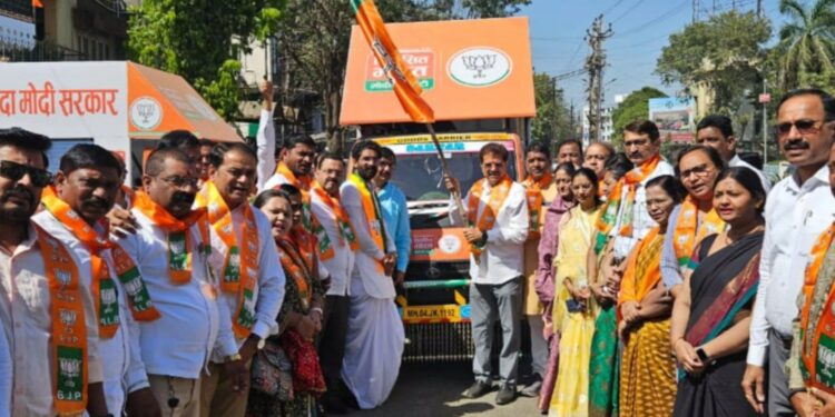 विकसीत भारत रथाचे आ. राजुमामा भोळे यांच्या हस्ते लोकार्पण