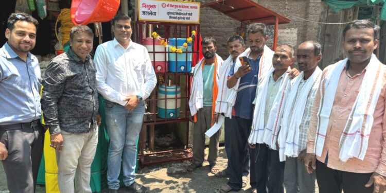 नेताजी सुभाष चौकामध्ये हमाल-कामगार बांधवांतर्फे पाणपोईचे उद्घाटन