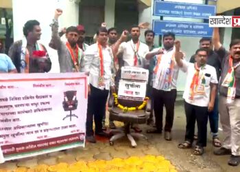 तापी पाटबंधारे विकास महामंडळमधील भ्रष्टाचाराविरोधात राष्ट्रवादी शरद पवार गटाचे आंदोलन