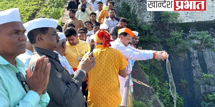 आनंद वार्ता : गारबर्डी धरण भरल्याने व्यक्त केली कृतज्ञता, जलपूजन करून मानले ‘सुकी’माईचे आभार