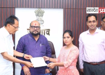 “मुख्यमंत्री युवा कार्य प्रशिक्षण योजना”; ४ लाभार्थ्यांना पालकमंत्र्यांच्या हस्ते दिले कार्य प्रशिक्षण आदेश