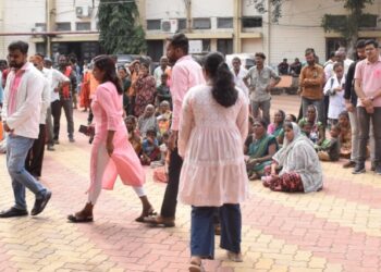 स्तन कर्करोग जनजागृतीविषयी ‘जीएमसी’त पथनाट्य सादर