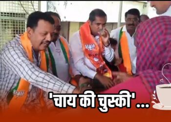 ‘चाय की चुस्की’.. आ.मंगेशदादांचा चहा टपरीवरील नागरिकांशी संवाद !