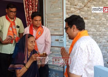 मनसेचे उमेदवार डॉ.अनुज पाटलांना प्रचारादरम्यान नागरिकांकडून प्रतिसाद