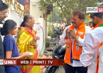 ‘जनतेकडून मिळणारे प्रेम अखंड राहू दे’.. आ. राजूमामा भोळेंचे चिमुकले राम मंदिरात साकडे